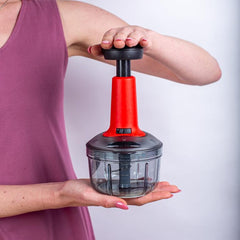 INUS 2-in-1 Vegetable and Fruit Chopper Manual Hand-Press Push Chopper for Efficient Cutting of Onions, Salads, Tomatoes, and Potatoes. Features a Large with an Easy Push and Close Button - 600ml