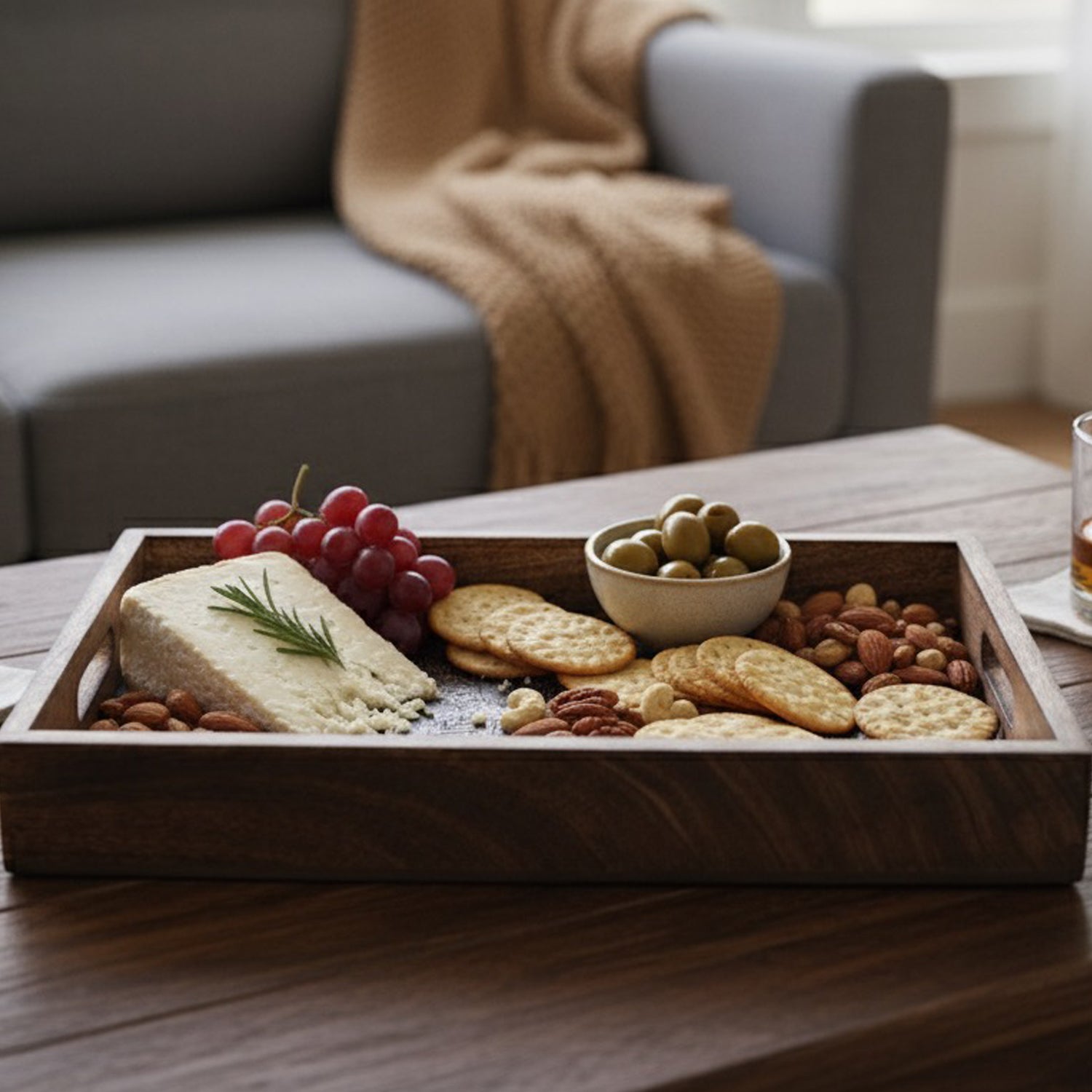 INUS Handcrafted Serving Tray Made of Mango Wood Brown Color Brass Fitted for Serving Coffee, Tea Cup, Snacks (Size 15"×8"×2.5" inch)